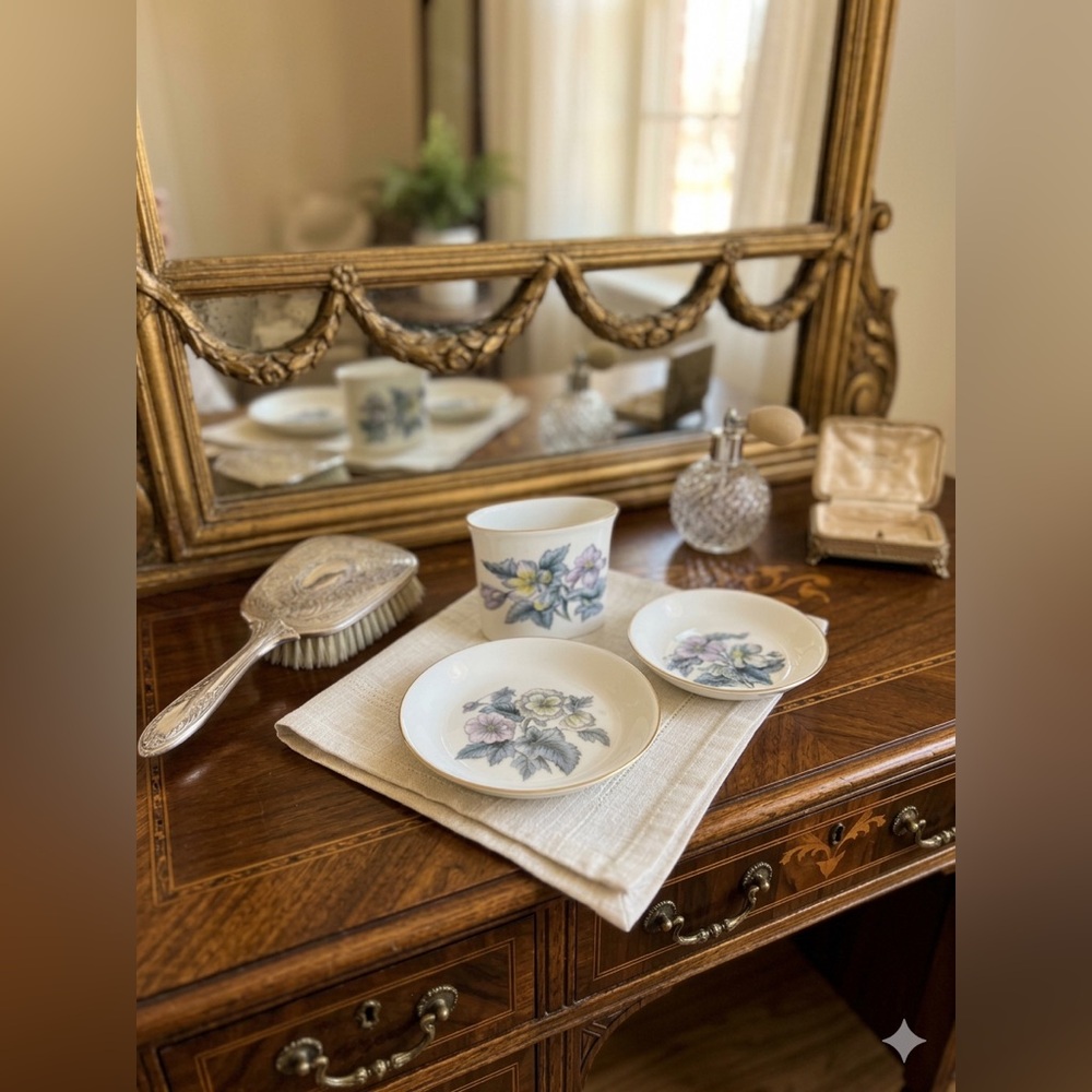 Vintage 1951 Royal Worcester 3-Piece Floral Trinket Set – Made in England
